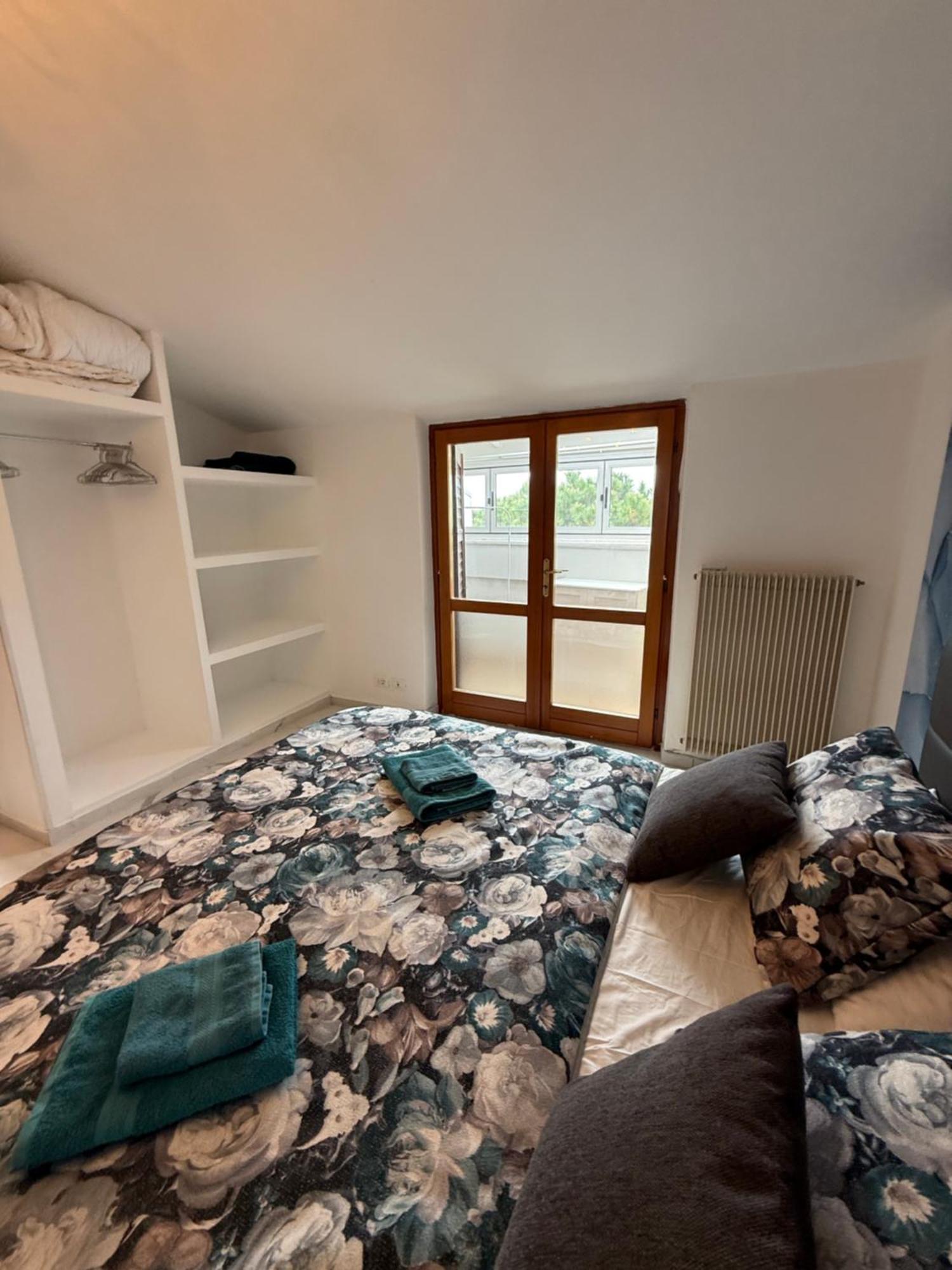 Apartment Mit Meerblick Am Strand Costa Azzura Grado Exterior foto